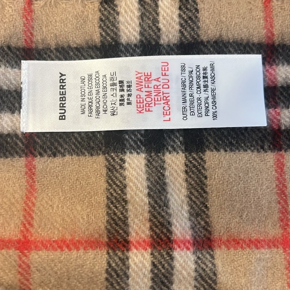 Burberry Mini Classic Vintage Check Cashmere Scarf - Picture 6 of 6